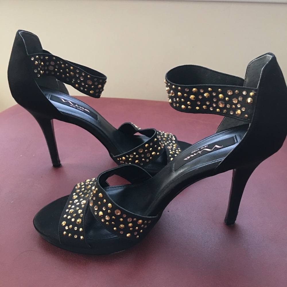 Nina collection Women’s 4” high heel shoes